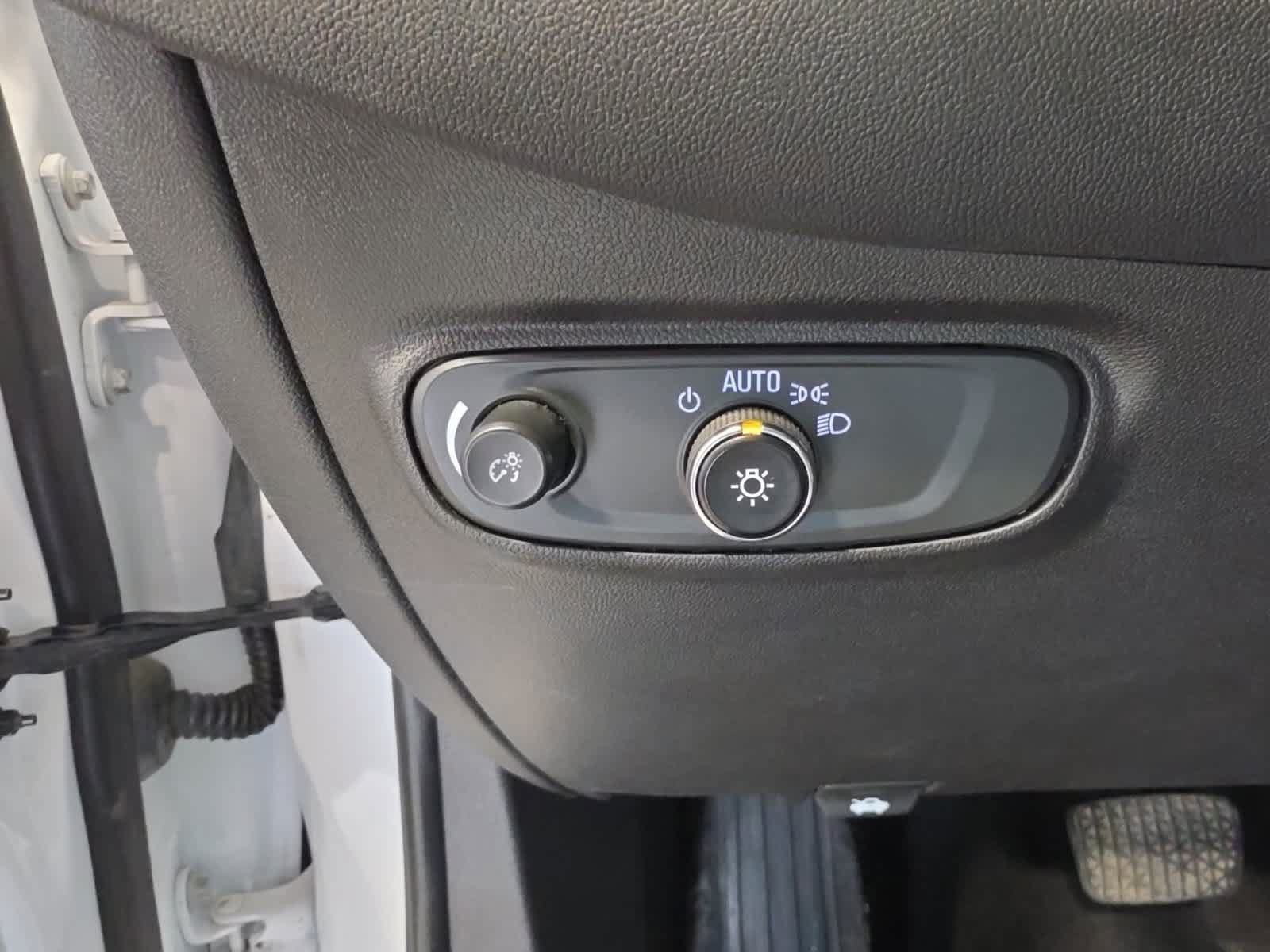 Used 2024 Chevrolet Equinox LS FWD image 19
