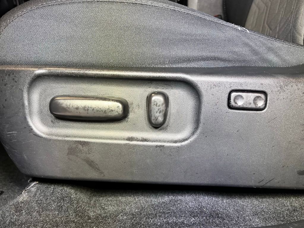 Used 2020 Toyota Tacoma TRD Off-Road w/ Technology Package image 23