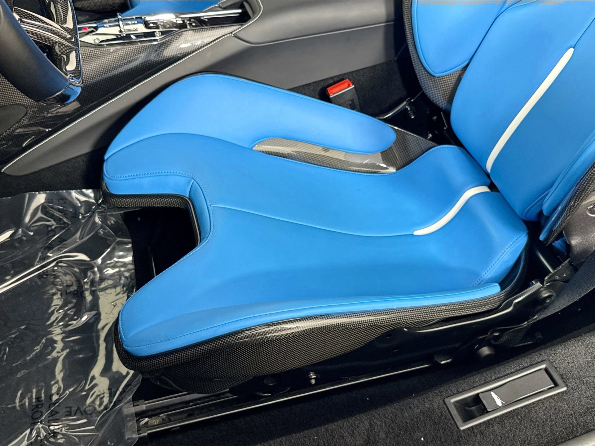 Certified 2024 Ferrari SF90 Spider AWD/4WD image 18