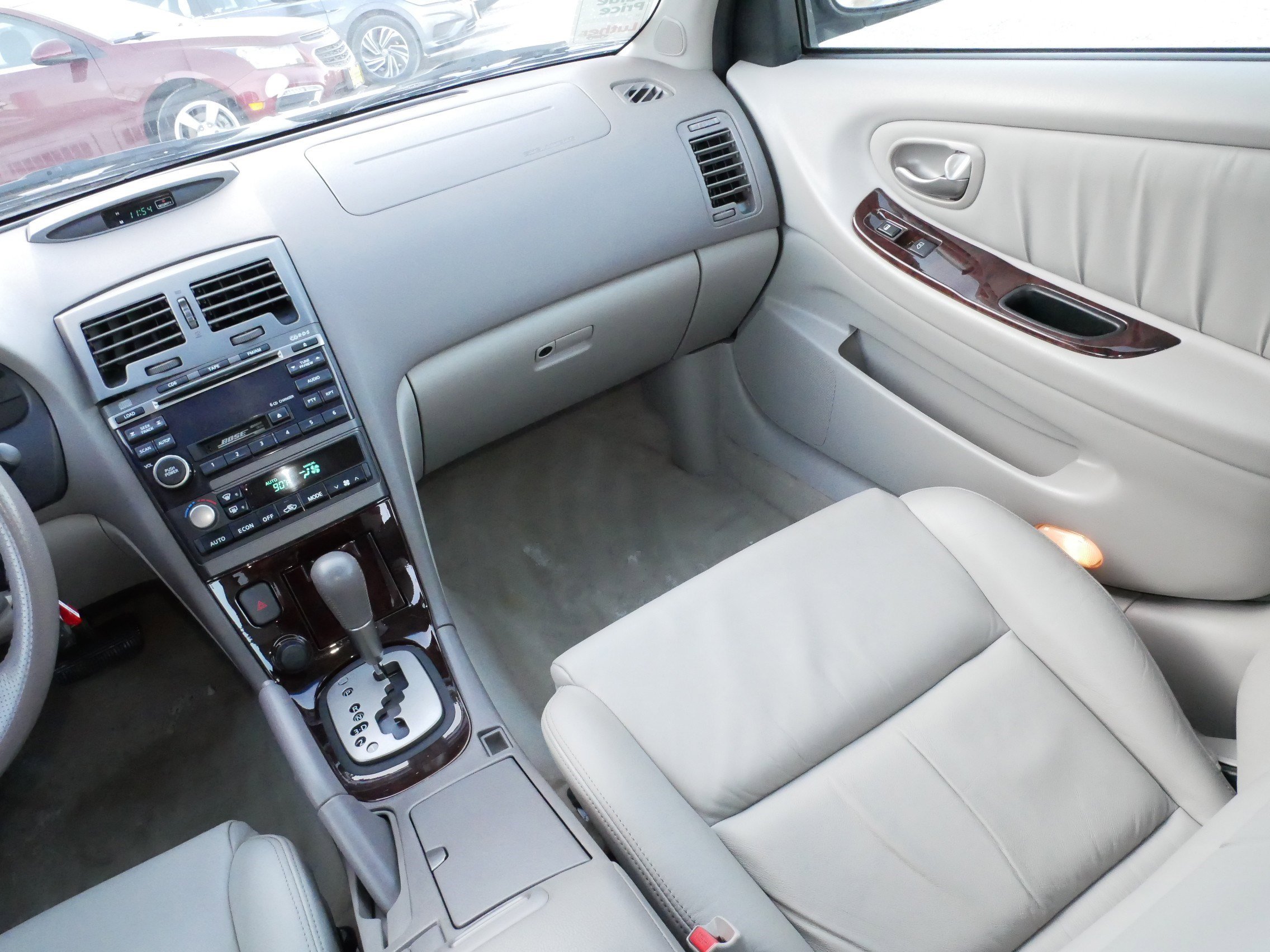 Used 2003 Nissan Maxima GLE image 11