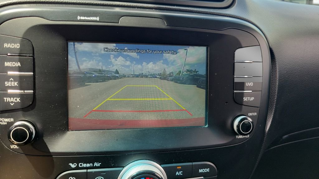 Used 2019 Kia Soul + FWD image 16