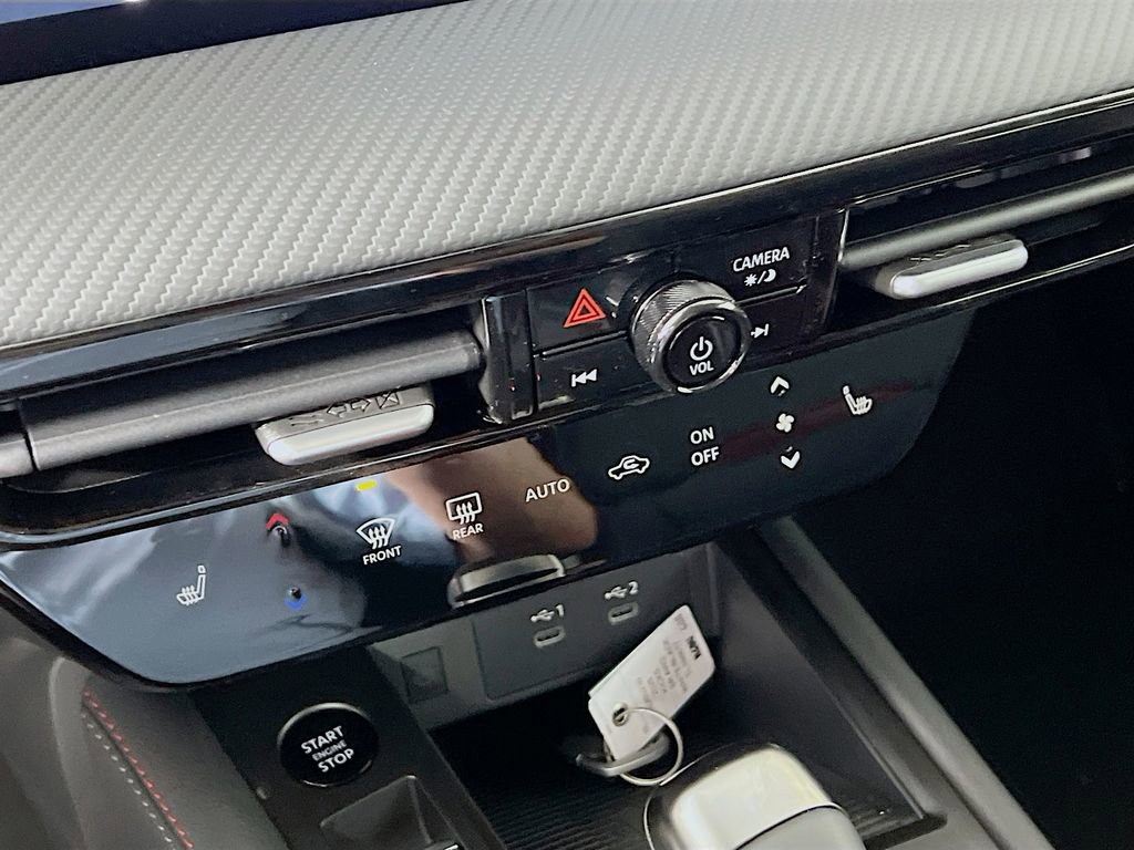 New 2026 Nissan Kicks SR AWD/4WD image 15