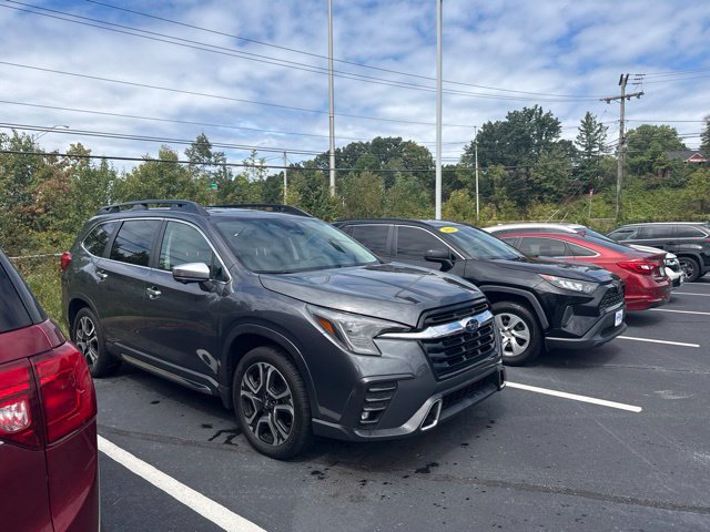Used 2023 Subaru Ascent Touring AWD/4WD image 3