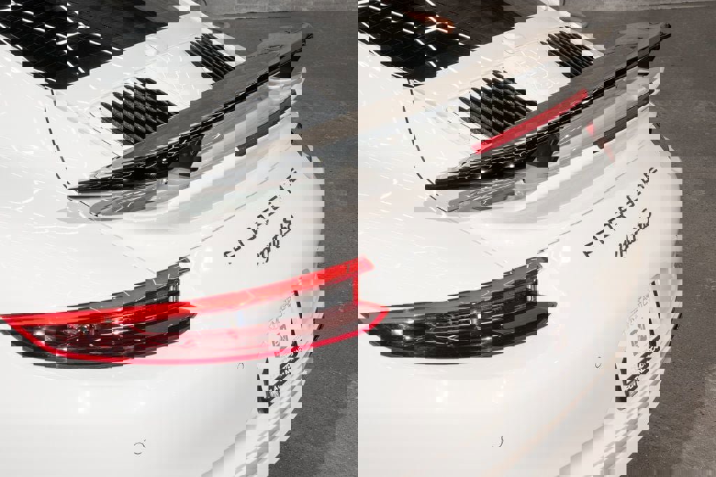 Used 2019 Porsche 911 Turbo S image 40