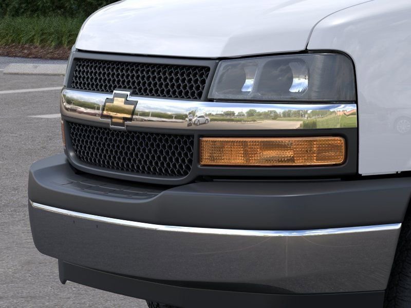 New 2026 Chevrolet Express 4500 w/ Power Convenience Package RWD image 13