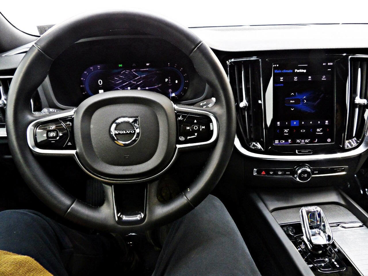 Used 2024 Volvo S60 B5 Plus image 16