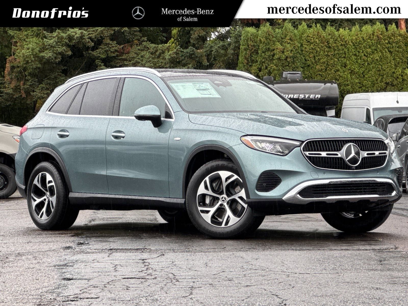 New 2025 Mercedes-Benz GLC 350e 4MATIC image 1