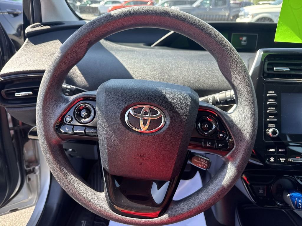 Used 2020 Toyota Prius LE FWD image 21