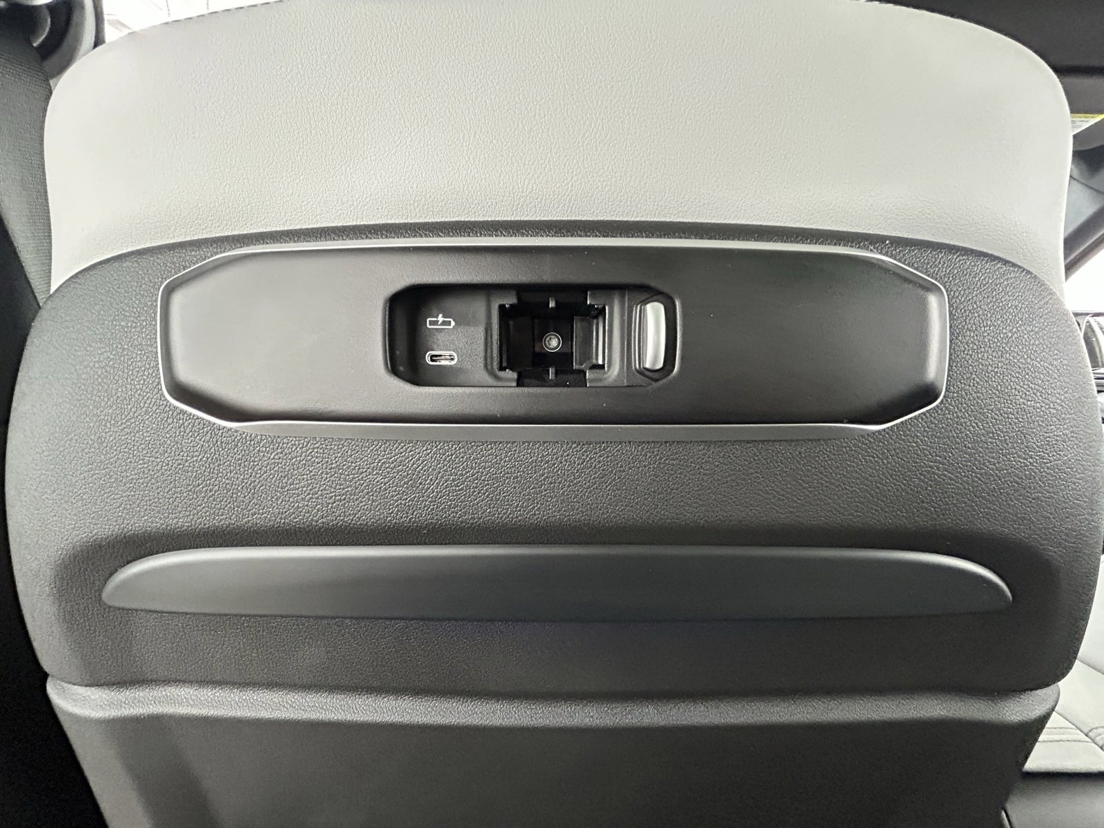 Used 2025 BMW X5 M60i image 35