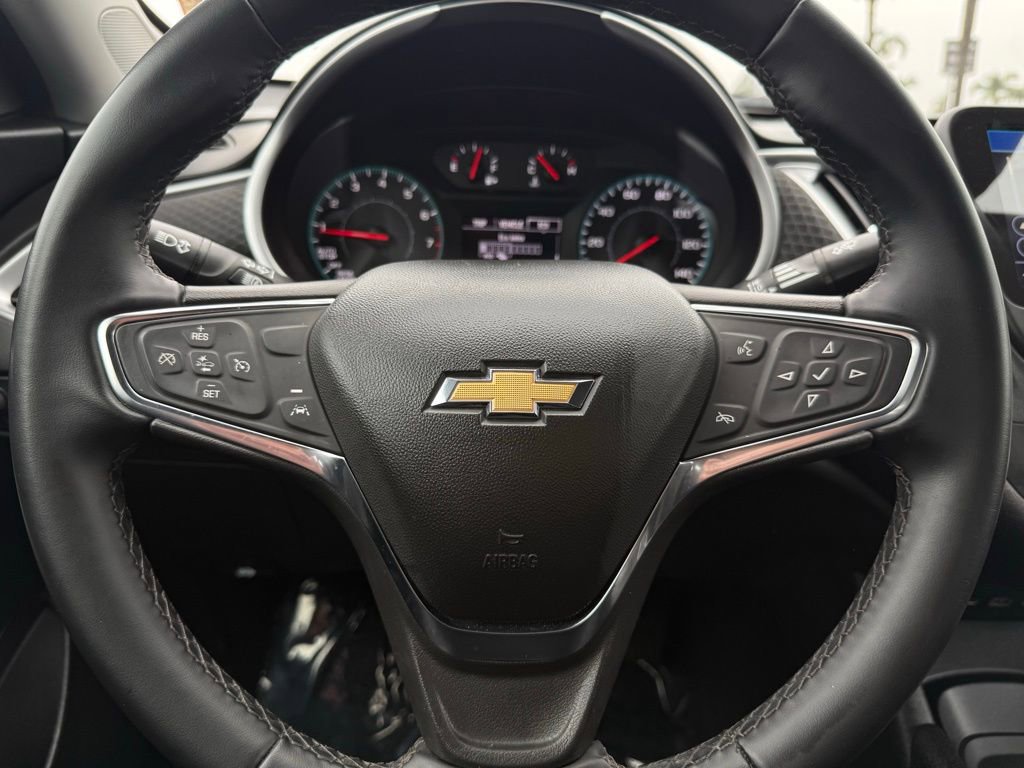 Used 2025 Chevrolet Malibu RS image 21