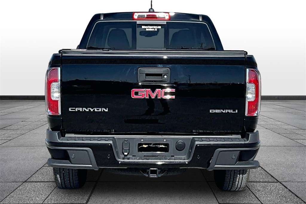 Used 2020 GMC Canyon Denali image 4