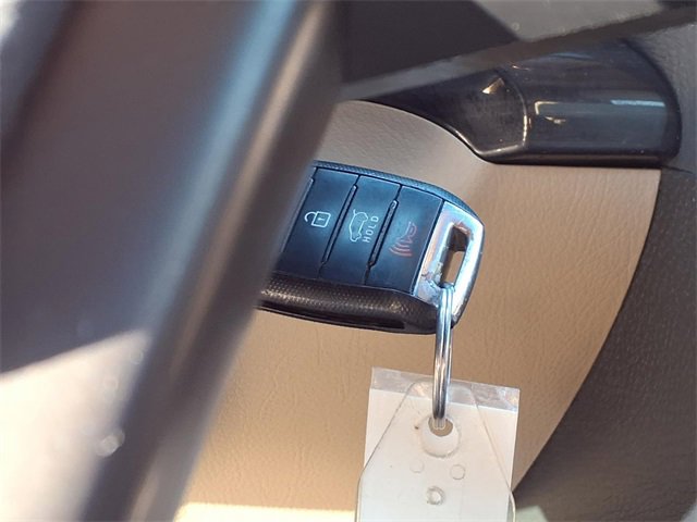 Used 2012 Kia Sorento LX w/ Convenience Pkg image 12