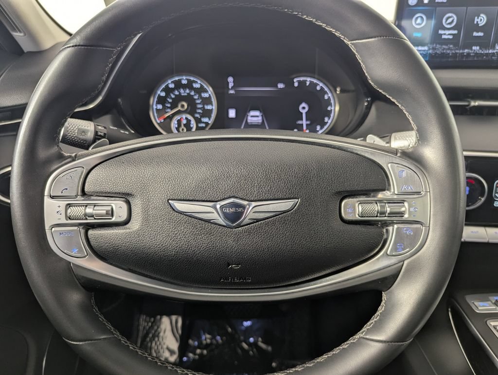 Used 2025 Genesis GV70 2.5T AWD/4WD image 16