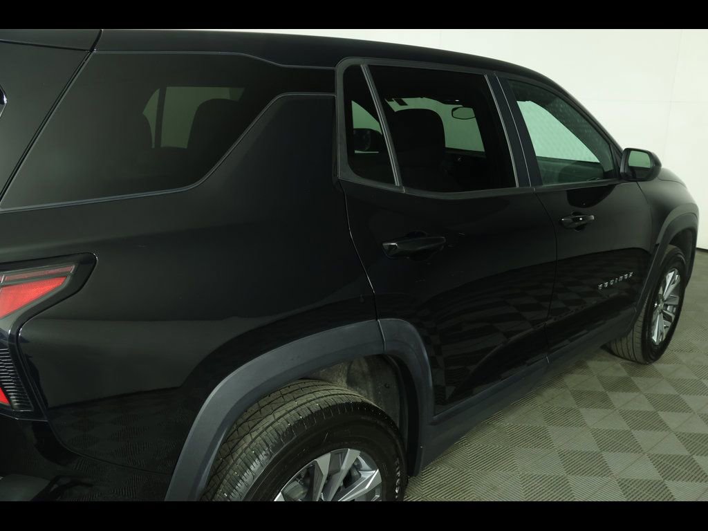 Used 2025 Chevrolet Equinox LT FWD image 17