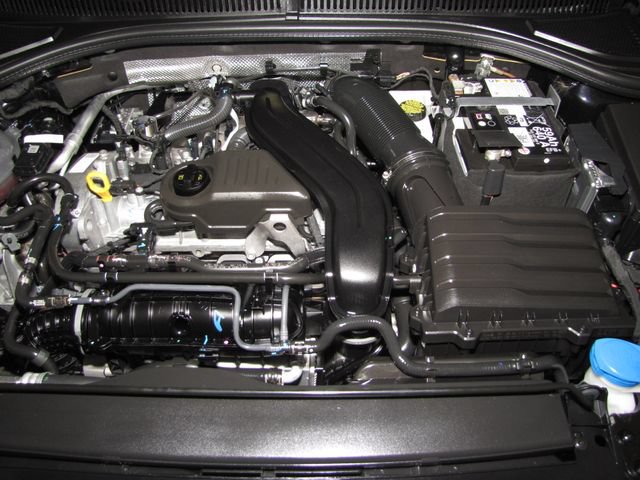 Used 2025 Volkswagen Jetta SE FWD image 22