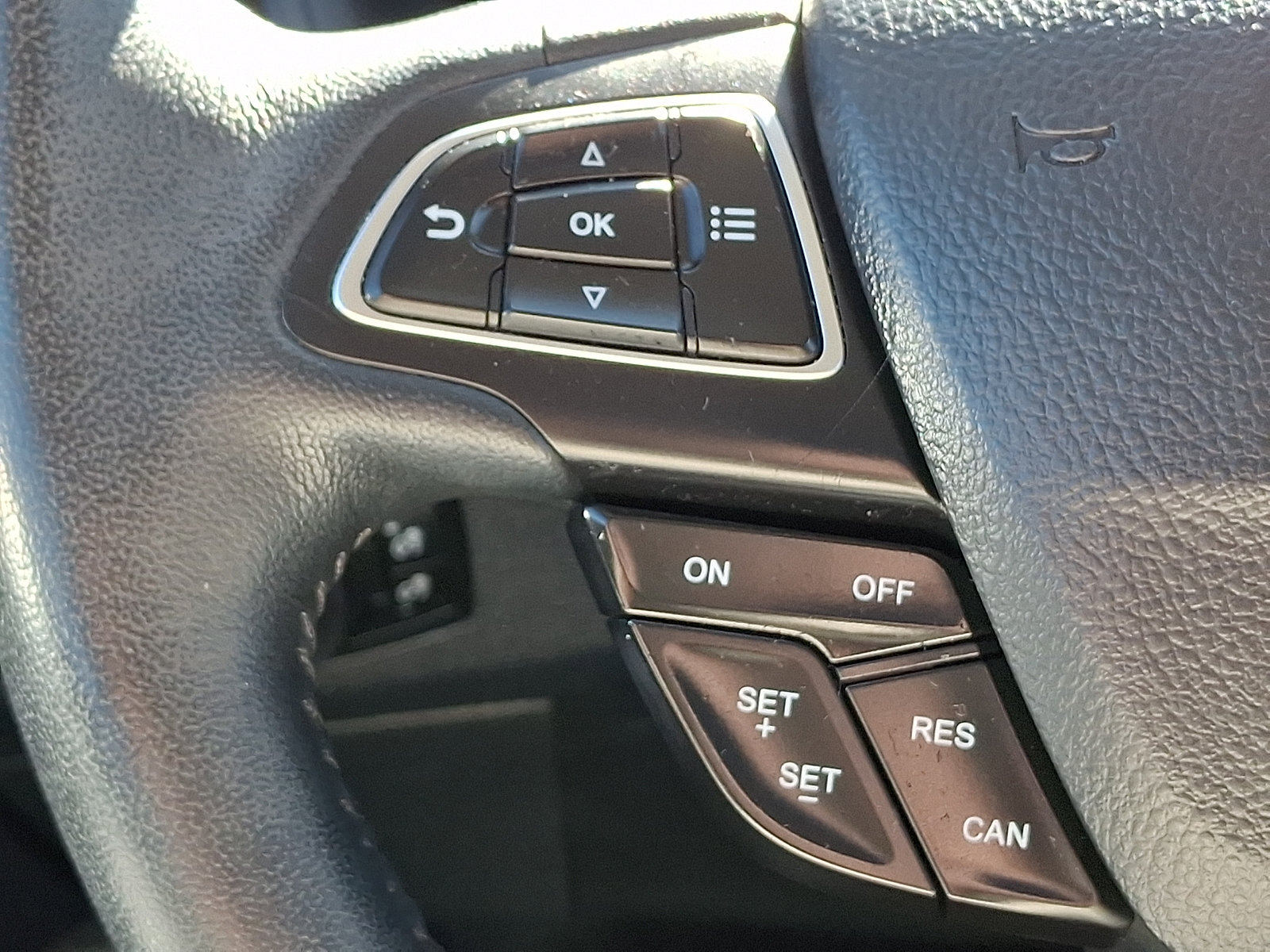 Used 2019 Ford EcoSport SE w/ SE Convenience Package AWD/4WD image 22