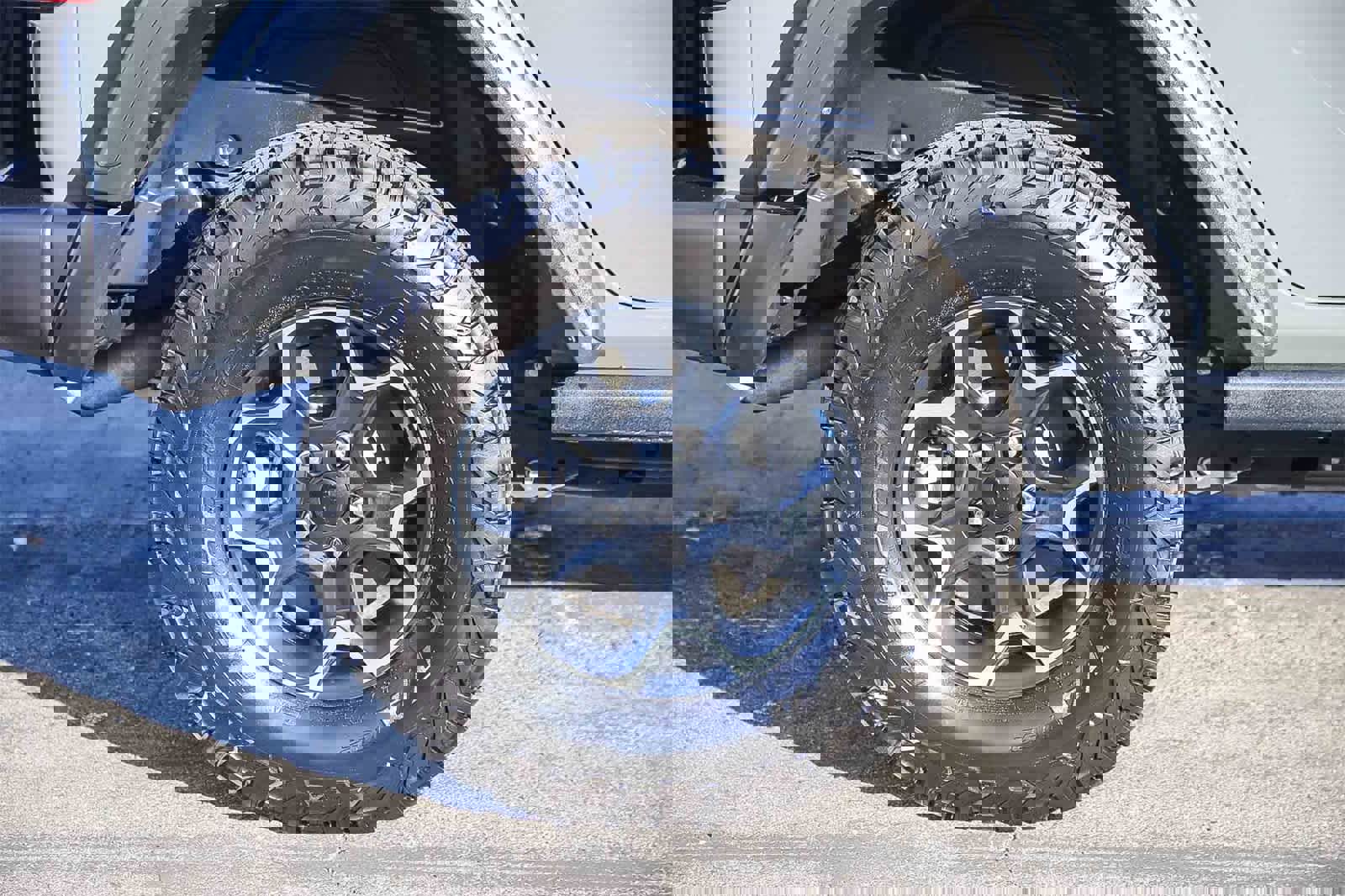 Used 2023 Jeep Wrangler Unlimited Rubicon 4xe w/ Safety Group image 10