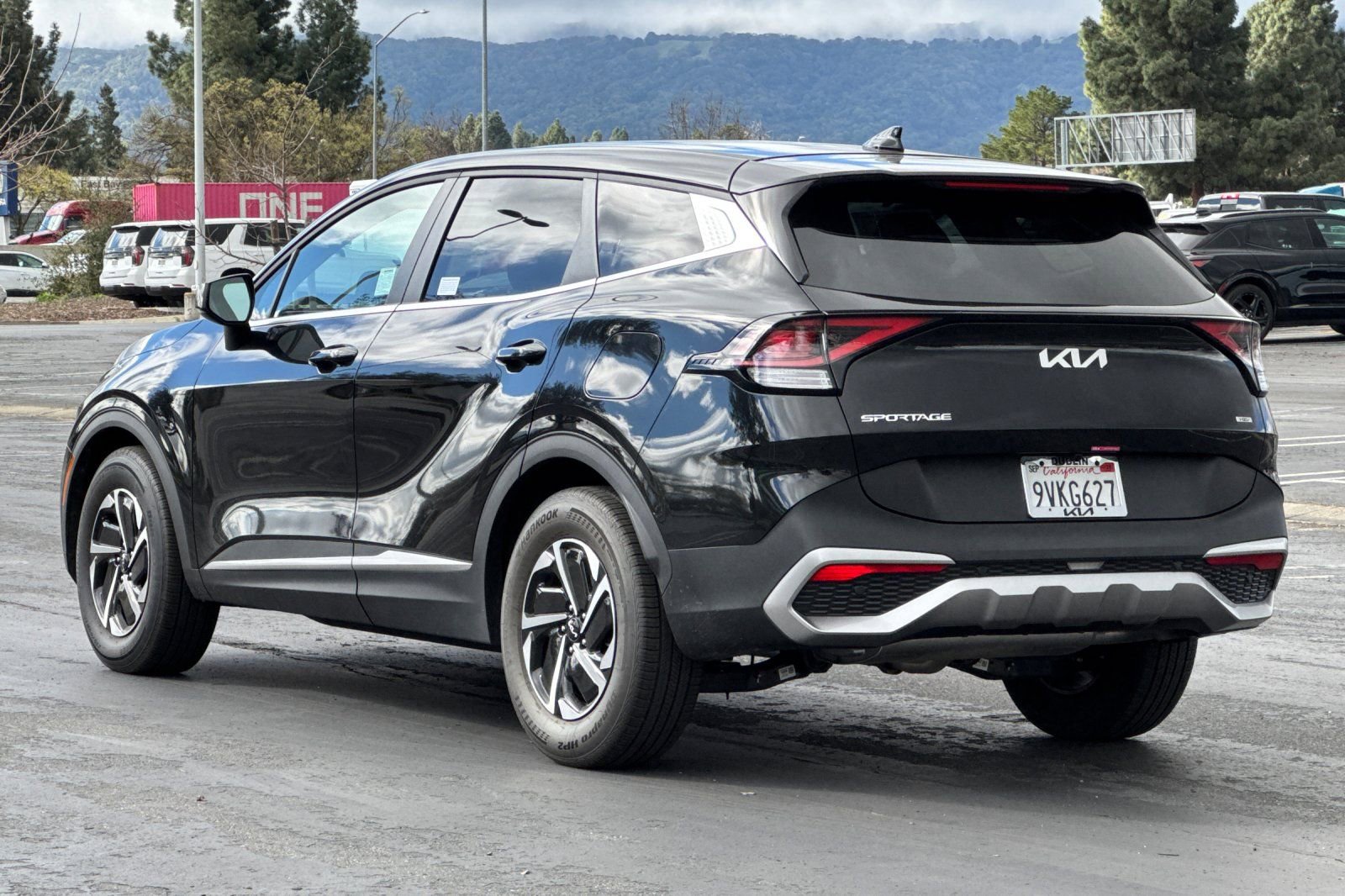 Certified 2025 Kia Sportage LX image 7