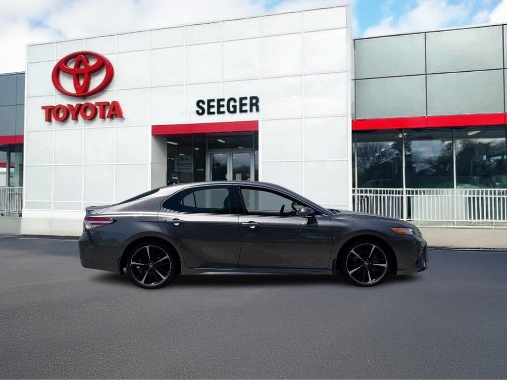 Used 2020 Toyota Camry XSE FWD image 2