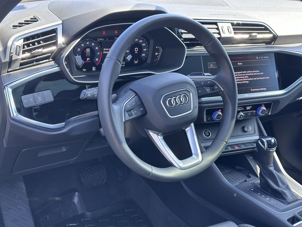 Used 2025 Audi Q3 2.0T Premium w/ Convenience Package image 13