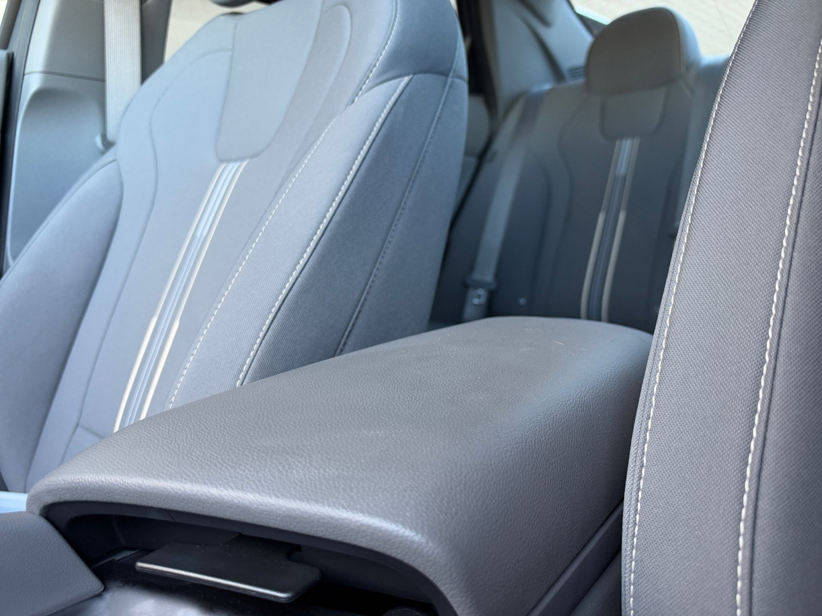 Certified 2025 Hyundai Elantra Sport FWD image 15