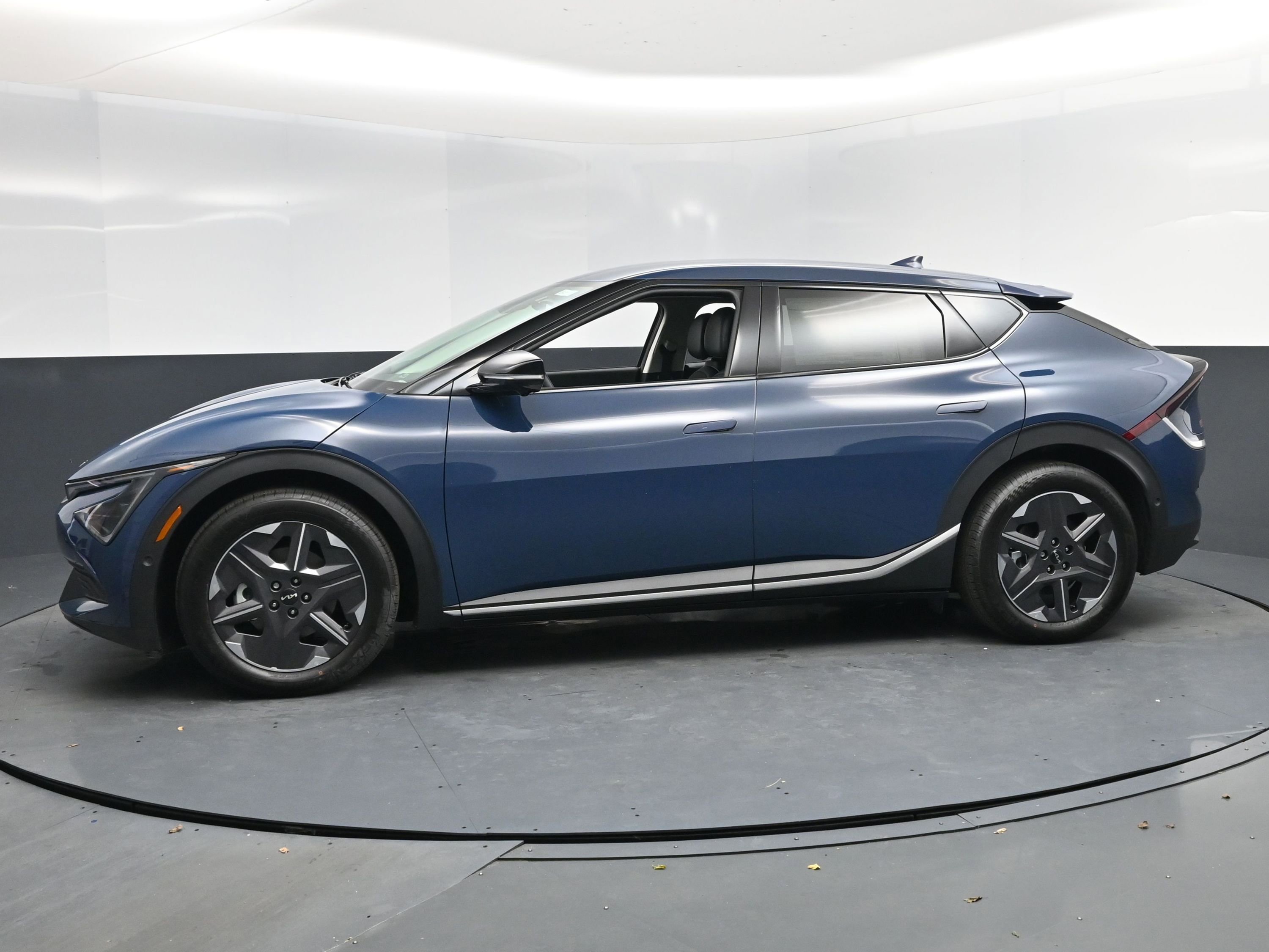 New 2025 Kia EV6 Light image 3