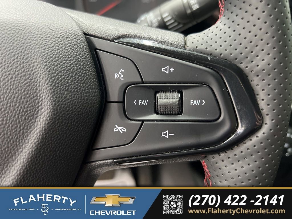 Used 2024 Chevrolet Trax RS w/ Driver Confidence Package FWD image 24