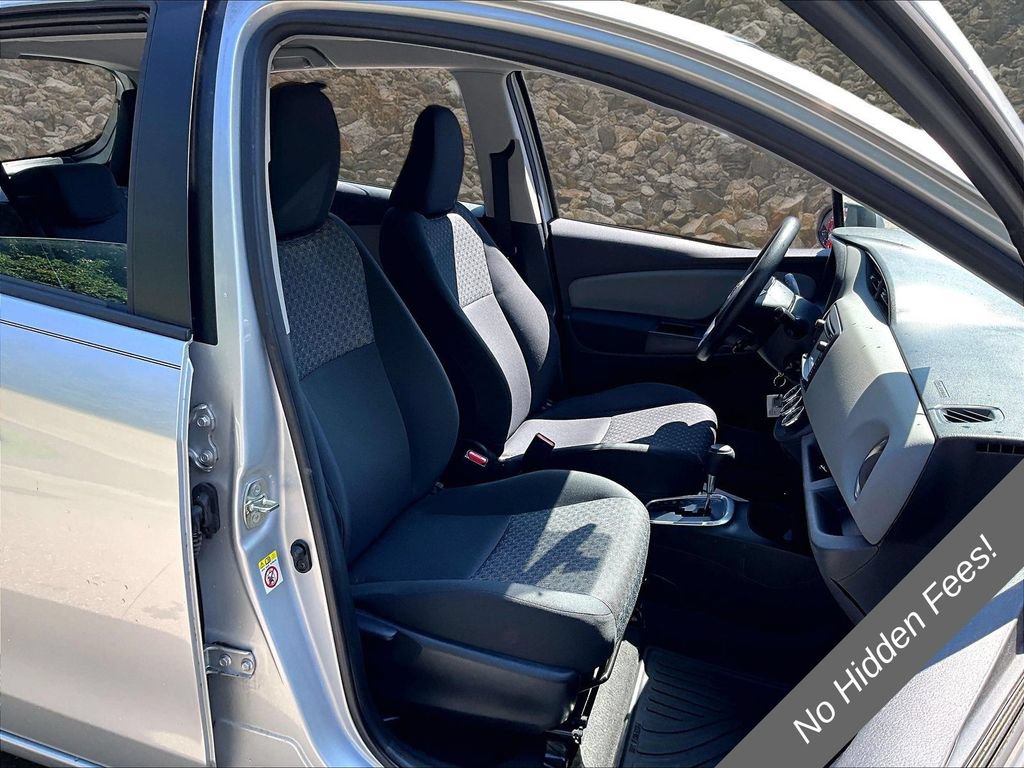 Used 2015 Toyota Yaris LE FWD image 7
