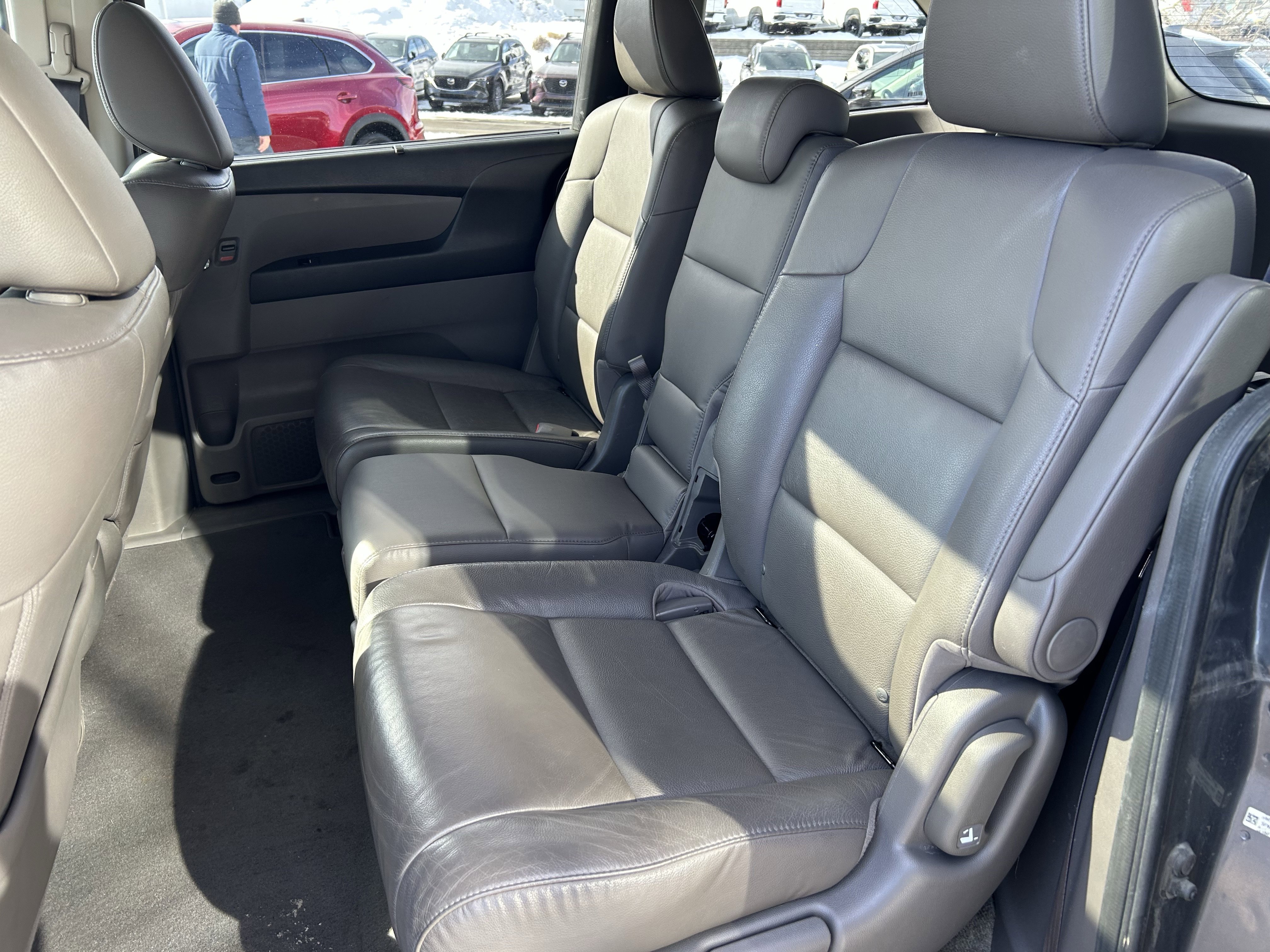Used 2015 Honda Odyssey EX-L image 25