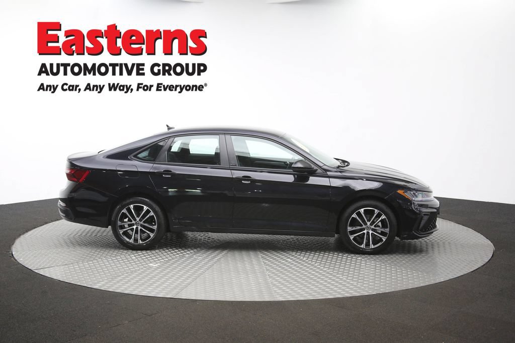 Used 2025 Volkswagen Jetta Sport FWD image 46