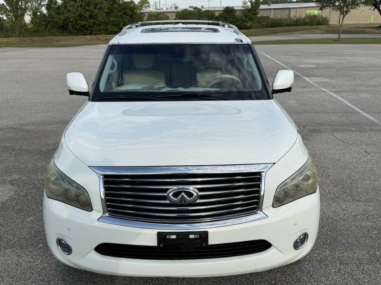 Used 2012 INFINITI QX56 4WD w/ Theater Pkg image 3