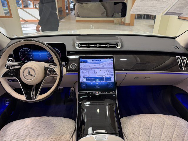 Certified 2025 Mercedes-Benz S 580 4MATIC Sedan image 7