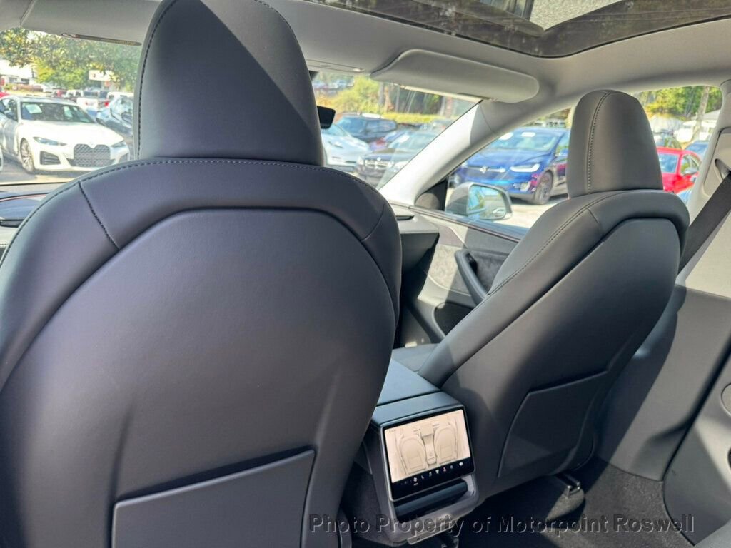 Used 2026 Tesla Model Y Long Range image 12