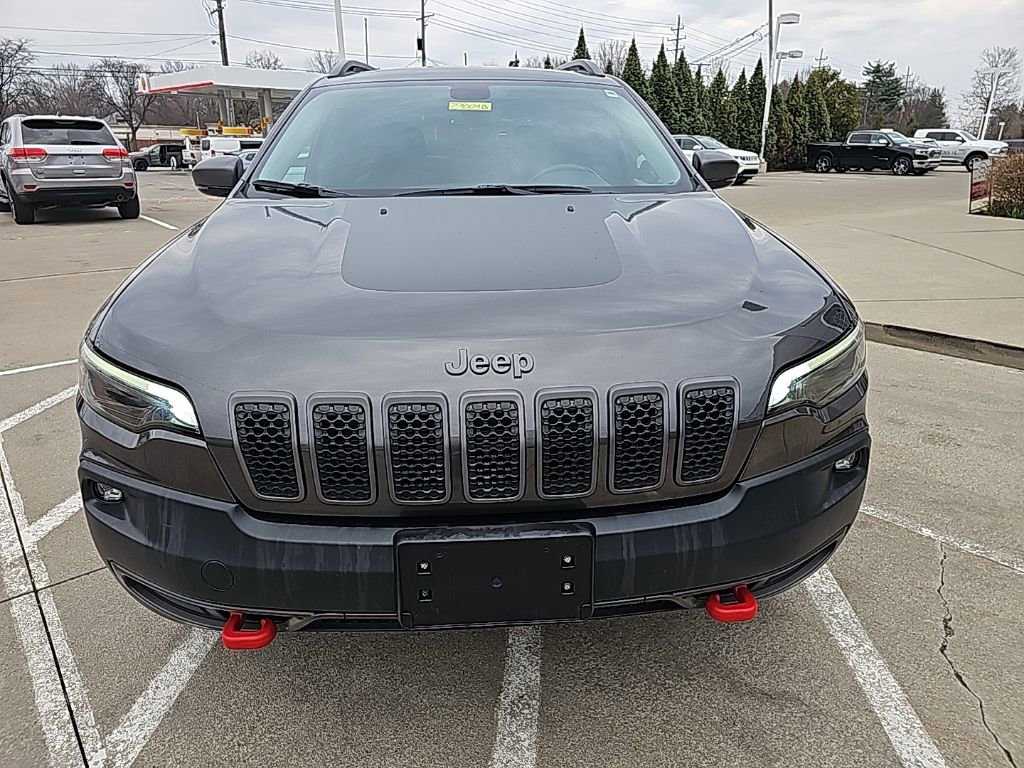 Used 2019 Jeep Cherokee Trailhawk image 4