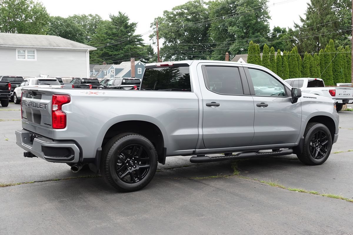 Used 2024 Chevrolet Silverado 1500 Custom w/ Rally Edition AWD/4WD image 3
