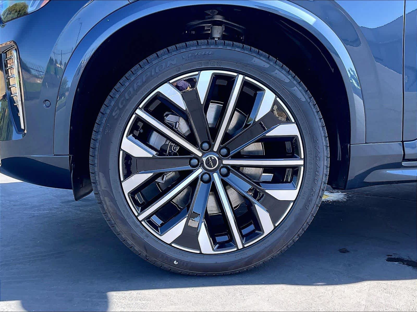 New 2027 Volvo XC90 T8 Ultra AWD/4WD image 14