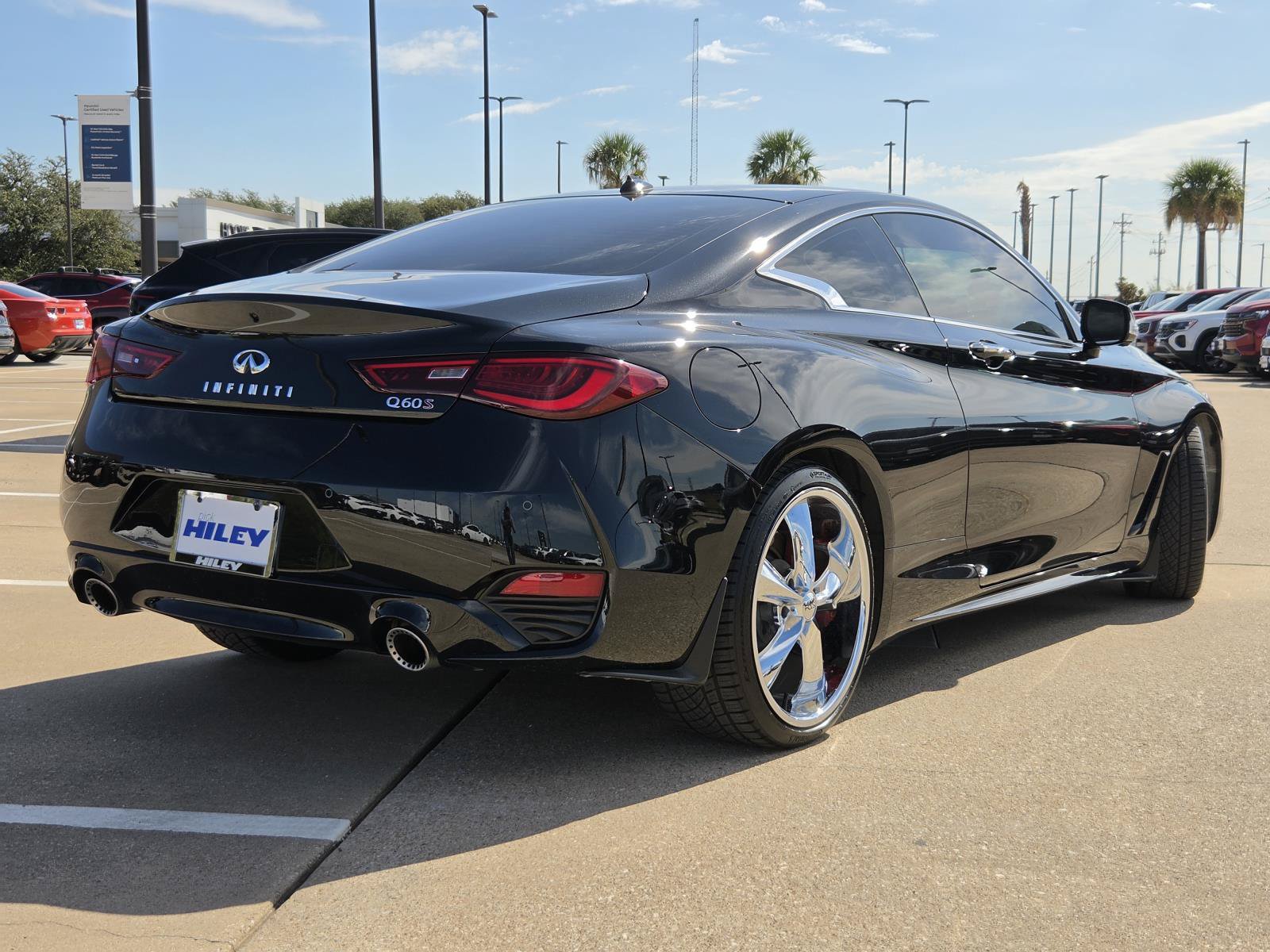 Used 2022 INFINITI Q60 Red Sport 400 w/ Cargo Package RWD image 4