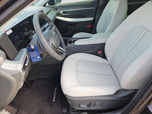 New 2026 Hyundai Sonata SEL video 4
