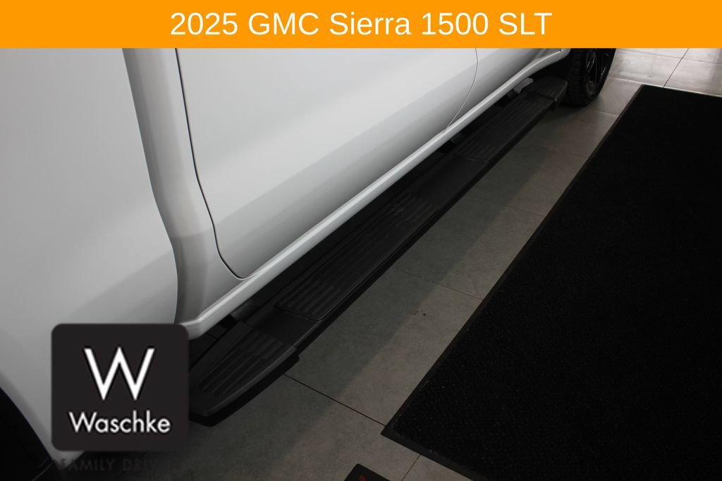 Used 2025 GMC Sierra 1500 SLT w/ SLT Premium Plus Package AWD/4WD image 14