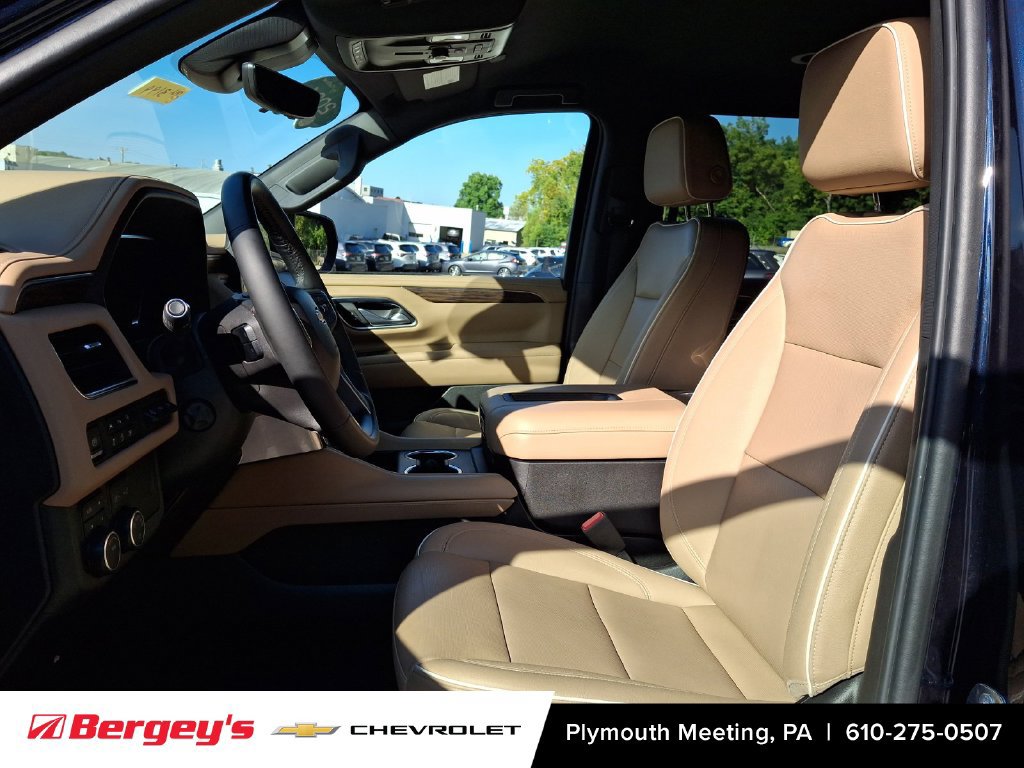 Certified 2024 Chevrolet Suburban Premier AWD/4WD image 15