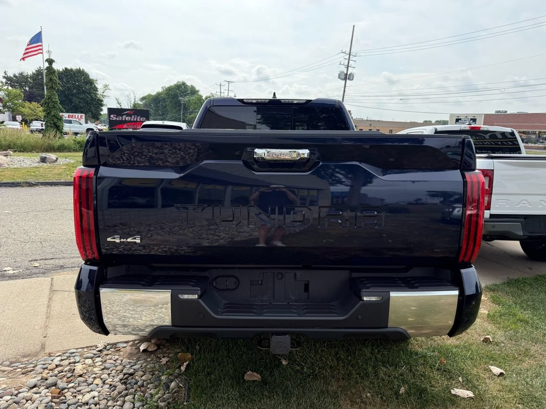 Used 2023 Toyota Tundra Limited AWD/4WD image 4