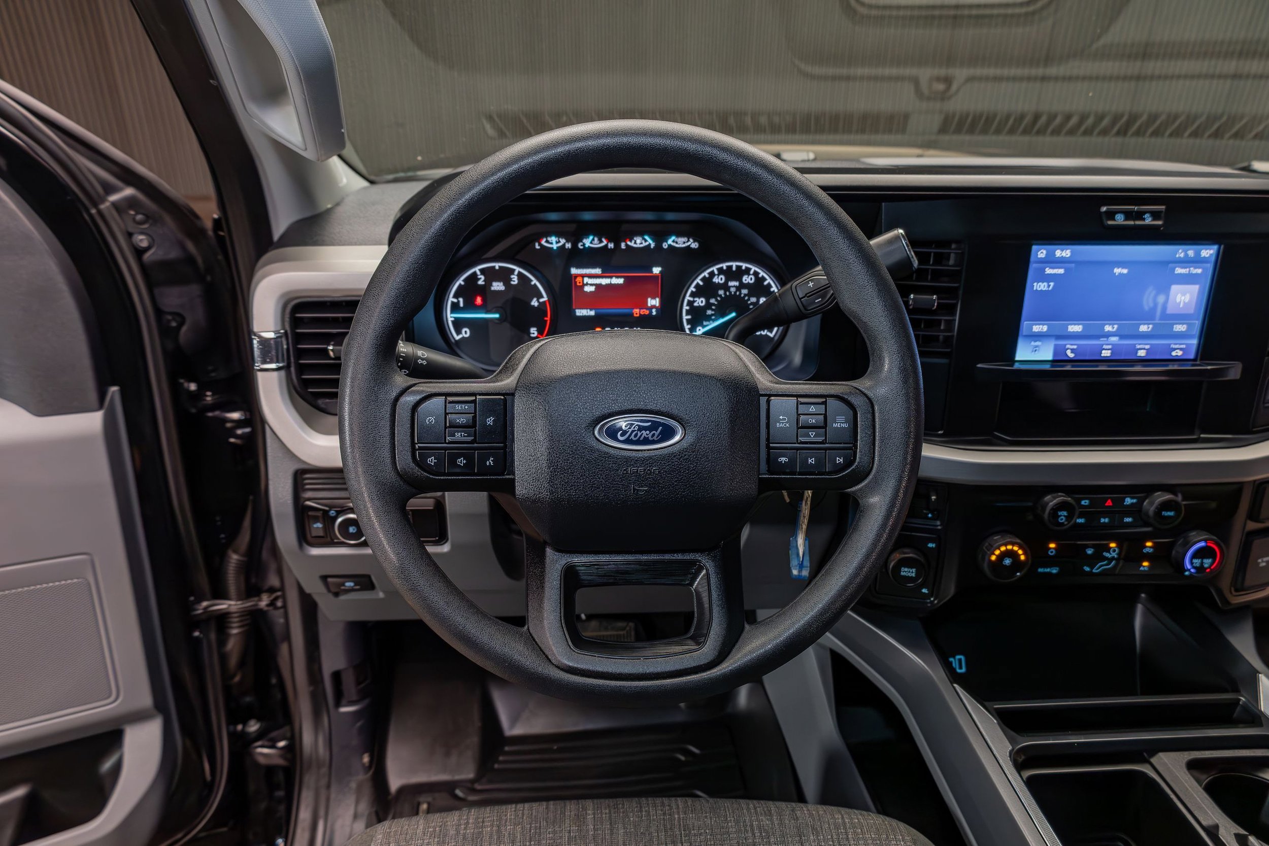 Used 2025 Ford F450 XLT w/ 360-Degree Camera Package AWD/4WD image 15