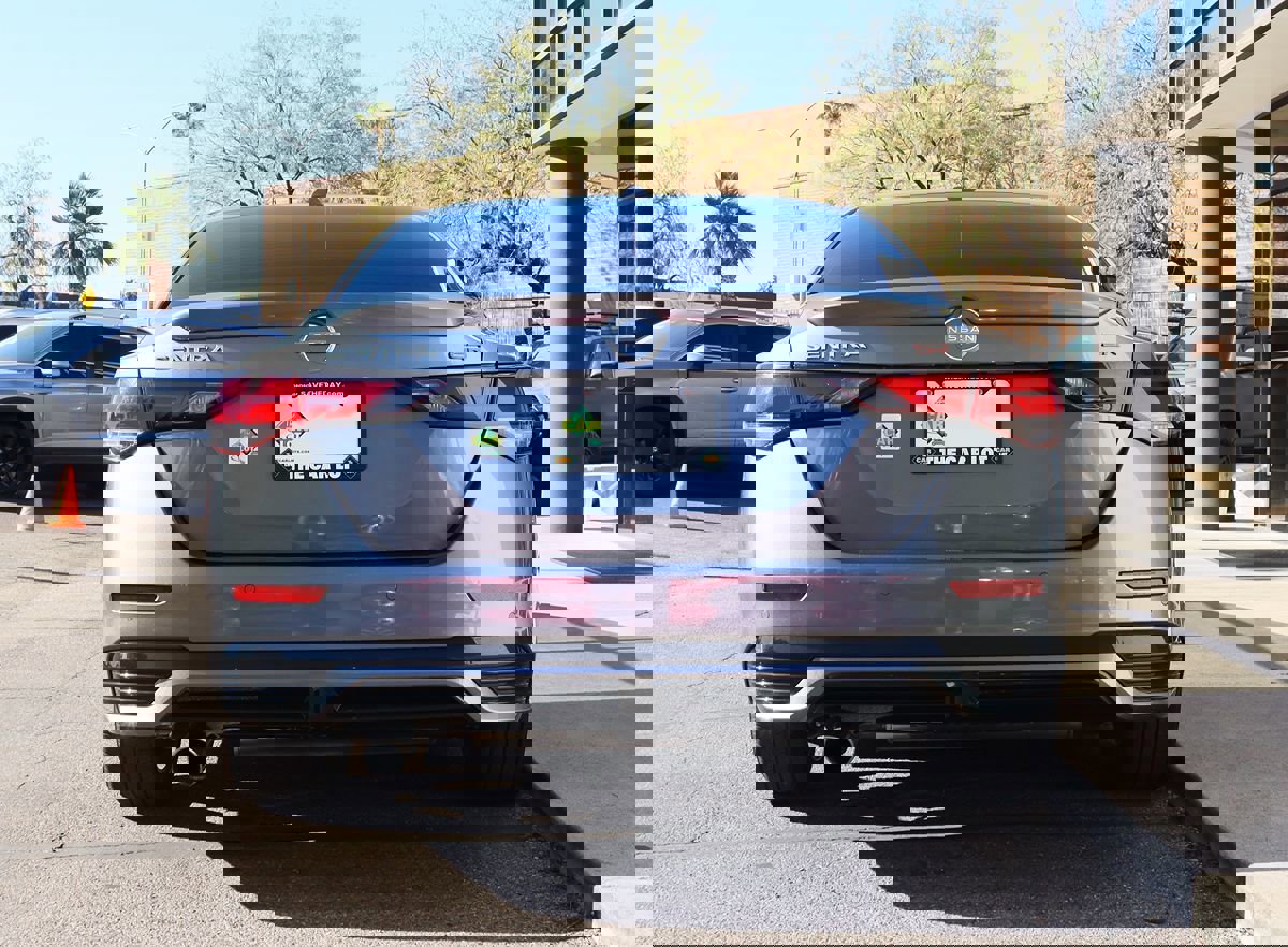 Used 2024 Nissan Sentra SR image 11