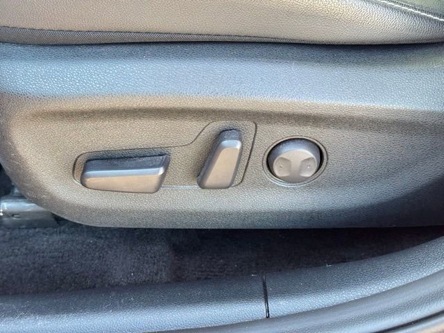 Used 2022 Kia Niro EX w/ Cold Weather Package FWD image 10