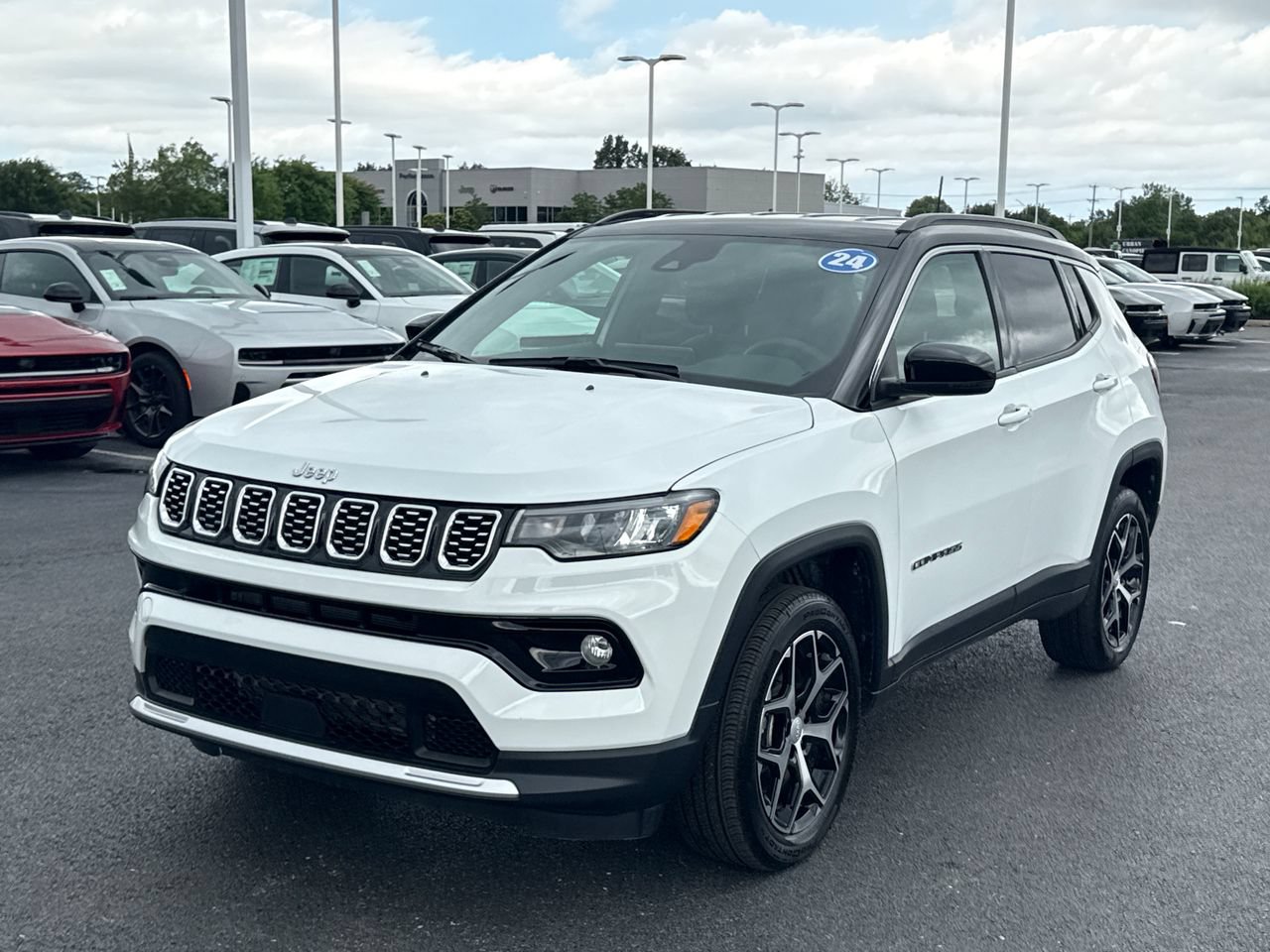 Used 2024 Jeep Compass Limited AWD/4WD image 7