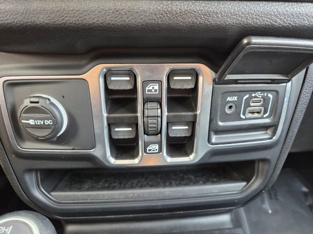 Used 2025 Jeep Wrangler Unlimited Sport AWD/4WD image 25