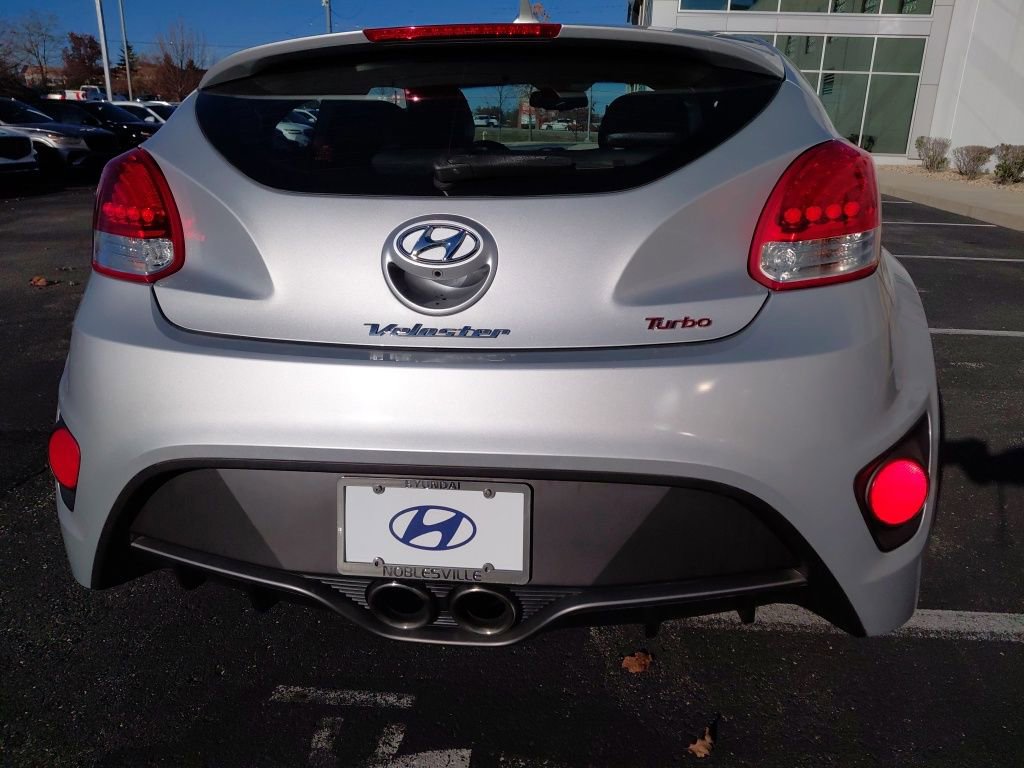 Used 2016 Hyundai Veloster Turbo image 7