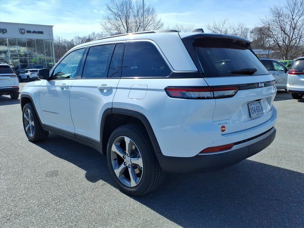 New 2026 Jeep Grand Cherokee Limited w/ Luxury Tech Group II image 7