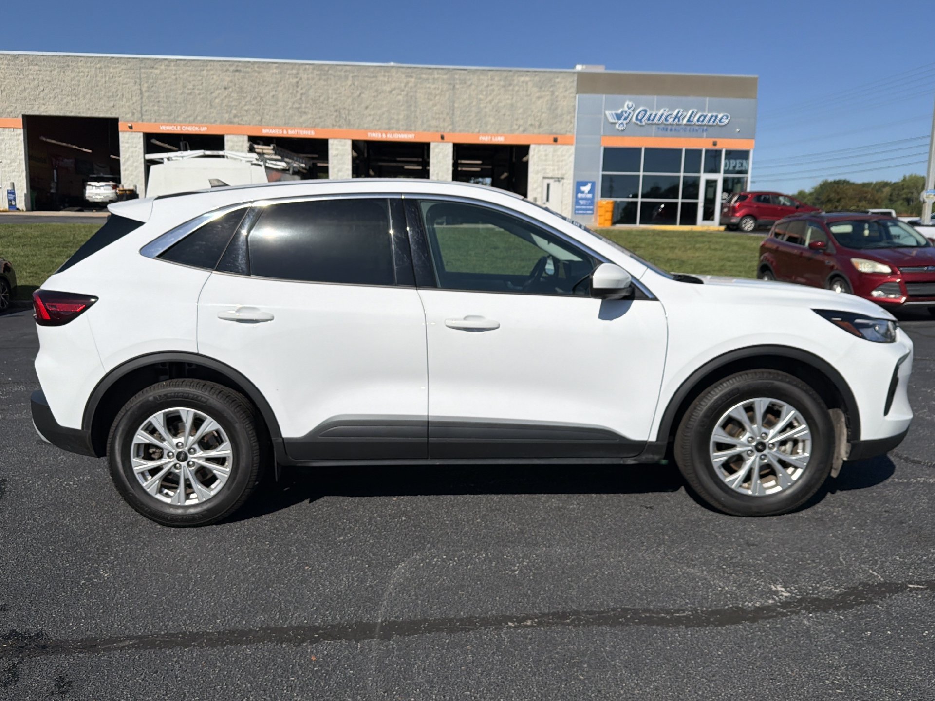 Used 2023 Ford Escape Active w/ Tech Pack #2 AWD/4WD image 15