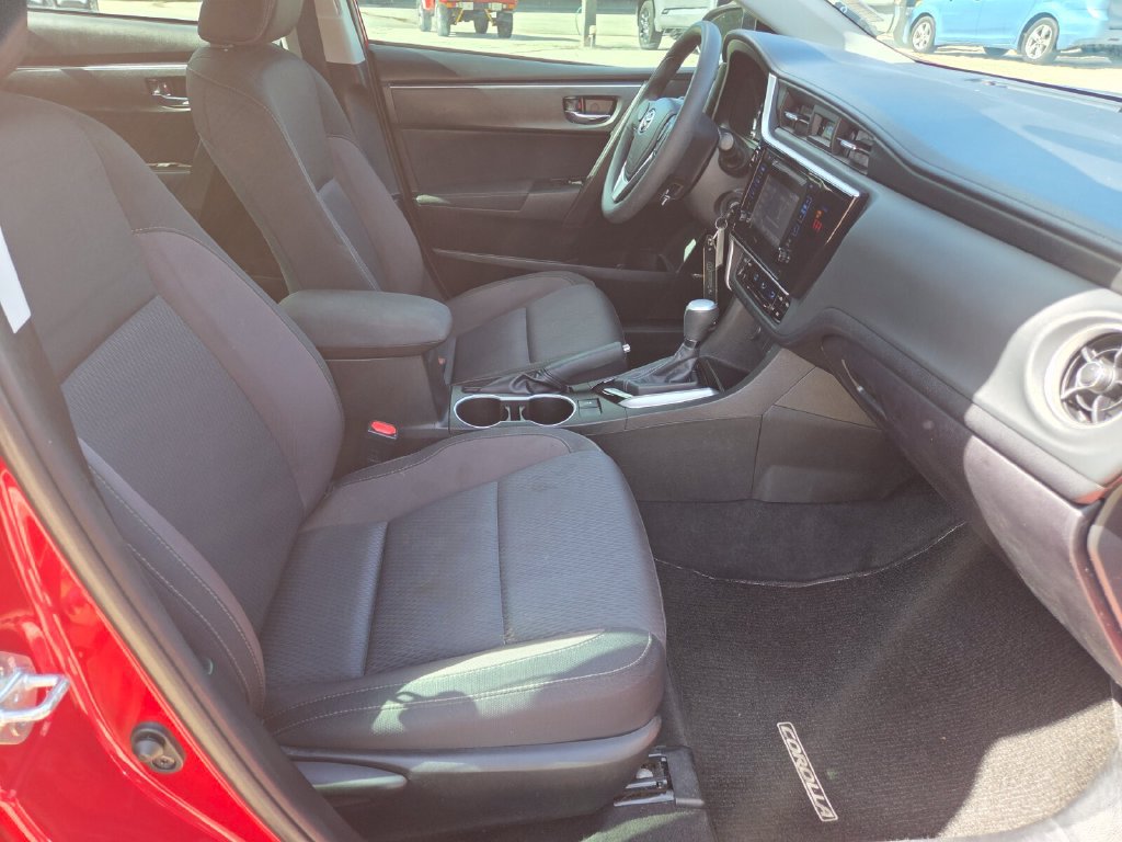 Certified 2018 Toyota Corolla LE FWD image 14